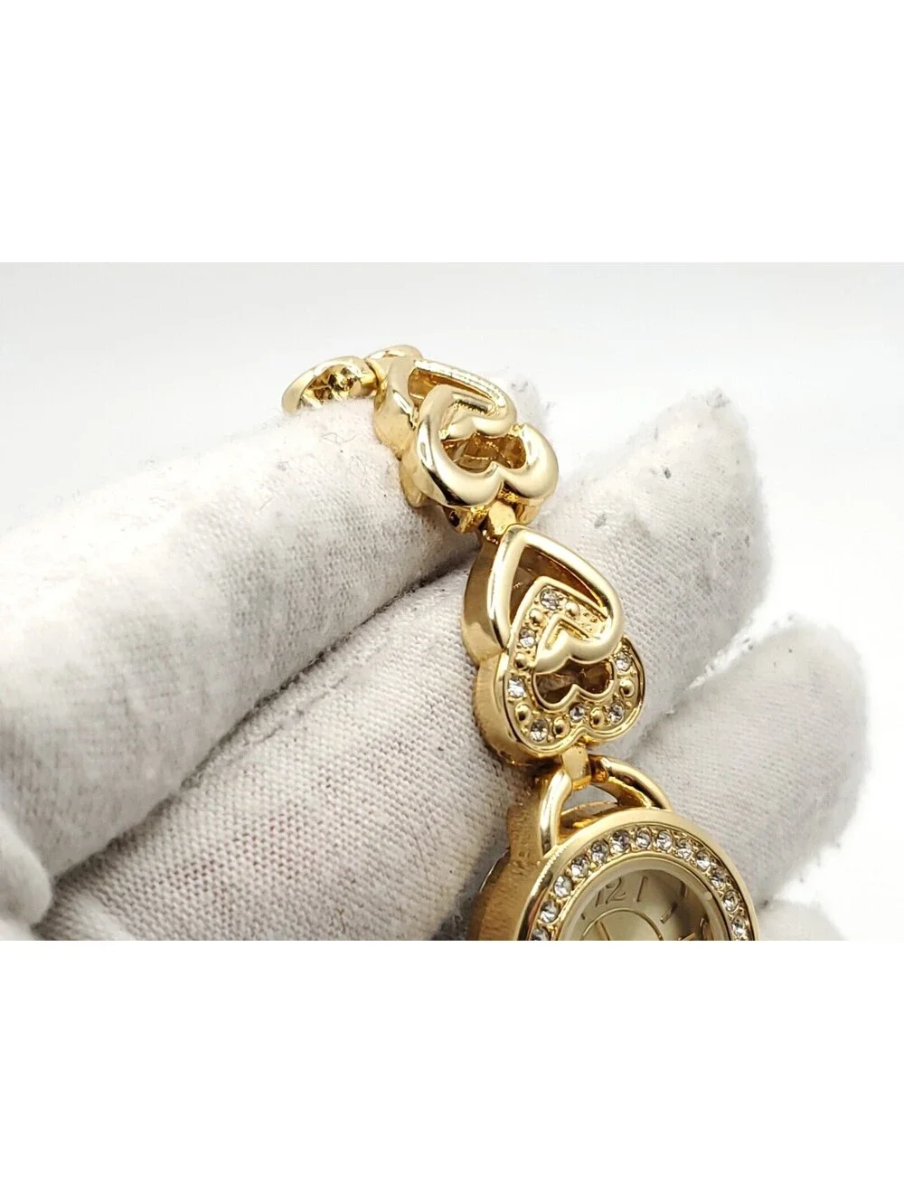 Quartz Womens Watch New Battery Gold Tone Heart Band 22mm